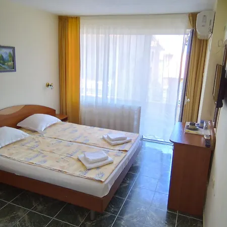 мишел نيسيبار