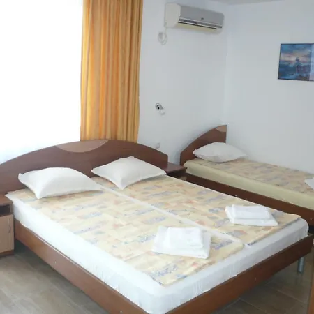 мишел 4* ネセバル