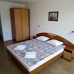 мишел 3*