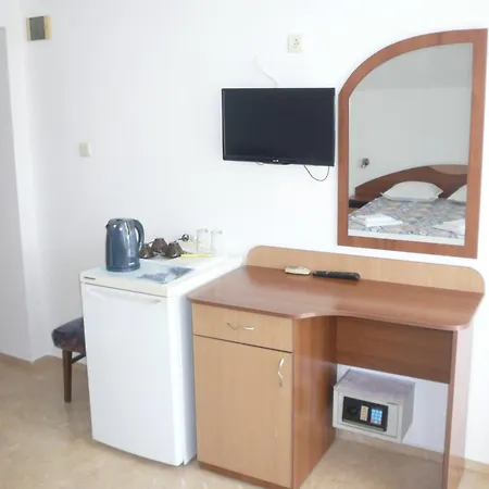 мишел 3* Nessebar