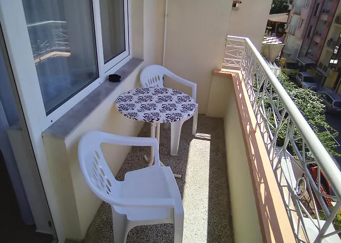 мишел Pensión 4*